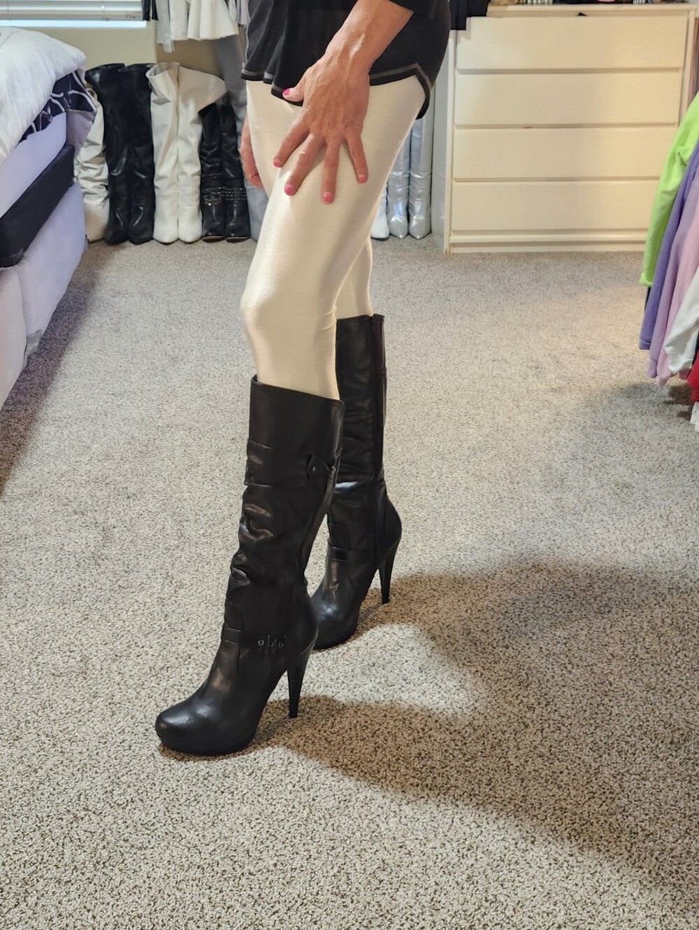 G By GUESS SZ 11 Black High-Heel Knee Boots for Women